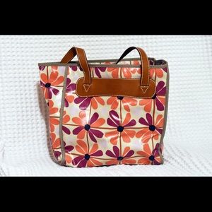 Fossil tote, flowers